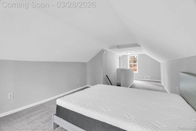 3981 Pine Grove Avenue, Fort Gratiot Charter Township, MI 48059