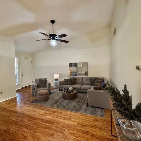 405 Burlwood CT, Round Rock, TX 78664