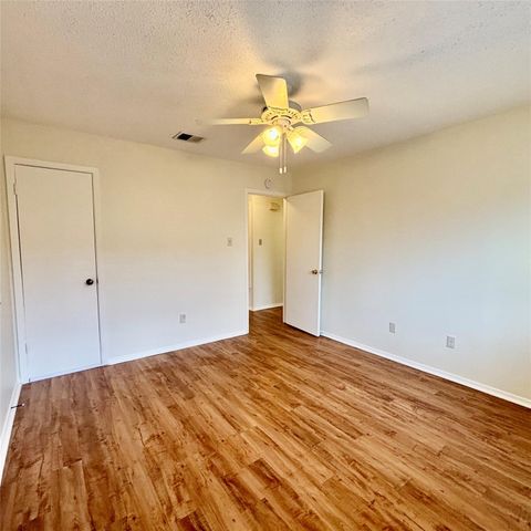 405 Burlwood CT, Round Rock, TX 78664