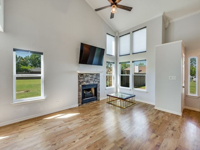 401 N Sierra Trail, Pilot Point, TX 76258