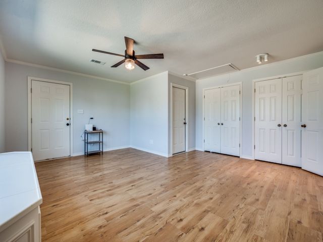 401 N Sierra Trail, Pilot Point, TX 76258