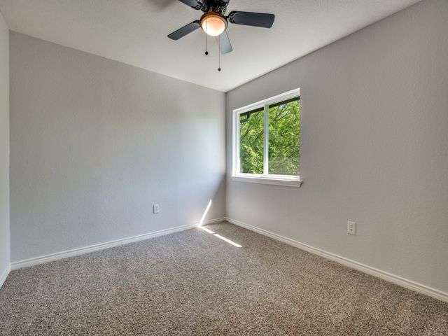 401 N Sierra Trail, Pilot Point, TX 76258