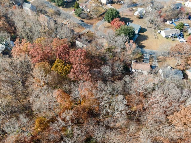 11206 Mallard Crossing Drive, Charlotte, NC 28262