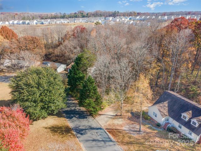 11206 Mallard Crossing Drive, Charlotte, NC 28262