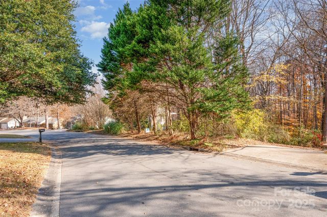 11206 Mallard Crossing Drive, Charlotte, NC 28262