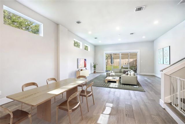 618 W 25th Street, Houston, TX 77008