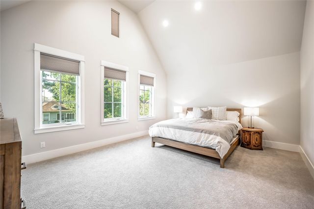 618 W 25th Street, Houston, TX 77008