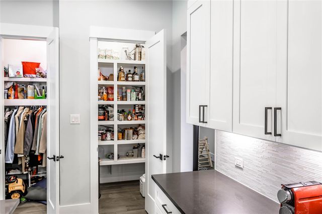 618 W 25th Street, Houston, TX 77008