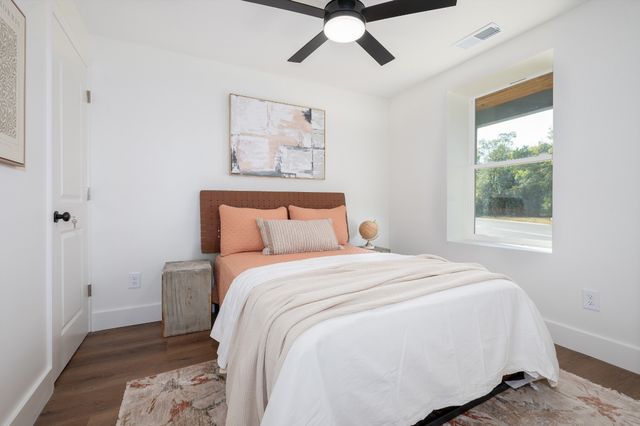 885 Granada Ave, Nashville, TN 37206