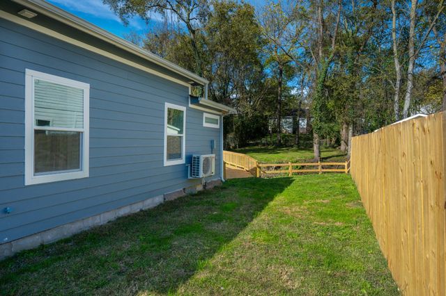 885 Granada Ave, Nashville, TN 37206