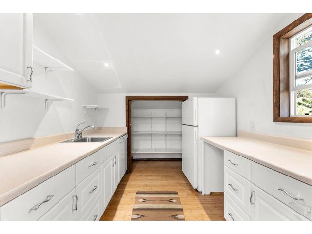 402 Broken Fence Rd, Boulder, CO 80302