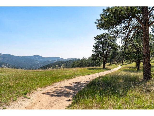 402 Broken Fence Rd, Boulder, CO 80302