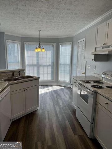 500 Kings Place, Riverdale, GA 30296