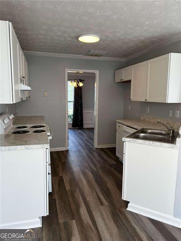 500 Kings Place, Riverdale, GA 30296
