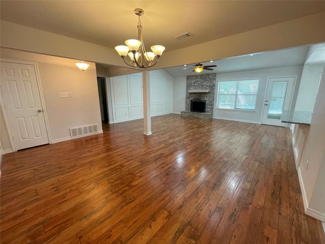 3908 Chestnut Street, Fort Worth, TX 76137