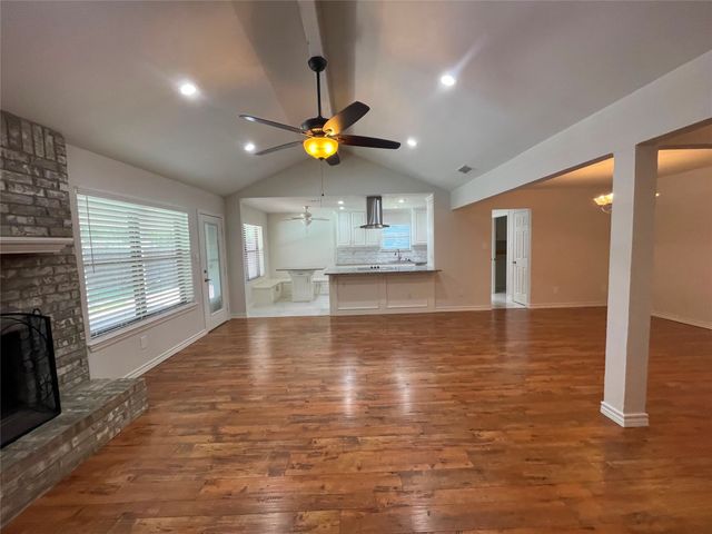 3908 Chestnut Street, Fort Worth, TX 76137