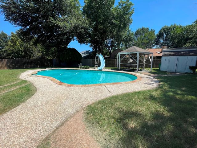 3908 Chestnut Street, Fort Worth, TX 76137