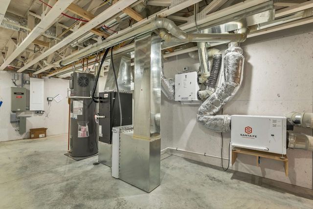 18 Woodland Grove Road, Conway, NH 03818