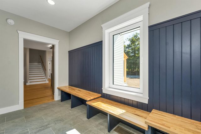 18 Woodland Grove Road, Conway, NH 03818