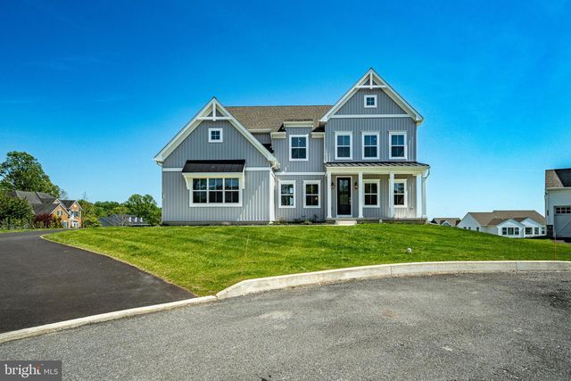 925 MARINA CT, West Chester, PA 19382