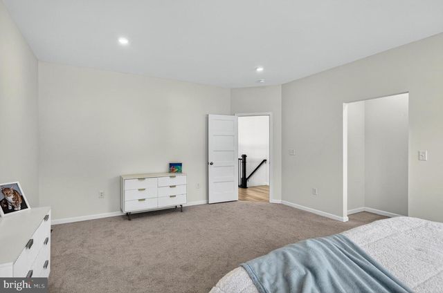 925 MARINA CT, West Chester, PA 19382