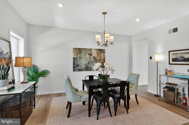 925 MARINA CT, West Chester, PA 19382