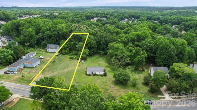 8090 Plott Road, Charlotte, NC 28215