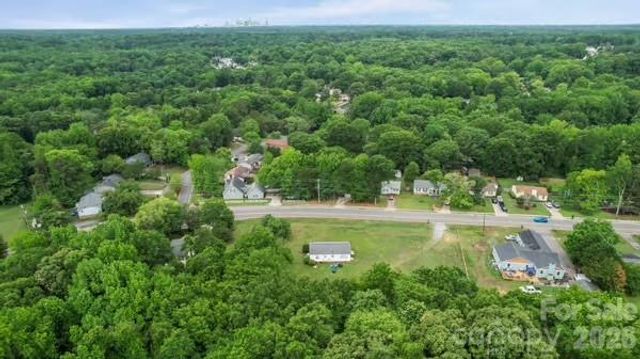 8090 Plott Road, Charlotte, NC 28215