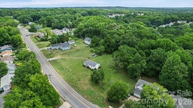 8090 Plott Road, Charlotte, NC 28215