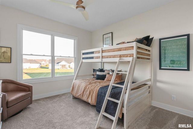 5167 Lakeside Court, Bettendorf, IA 52722