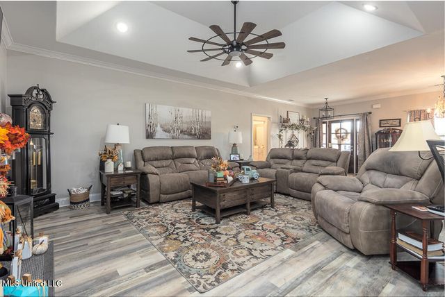 51 Belle Meade Road, Holly Springs, MS 38635