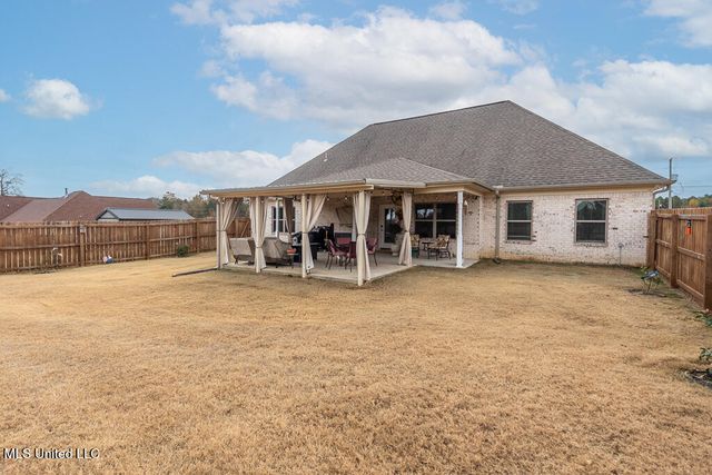 51 Belle Meade Road, Holly Springs, MS 38635