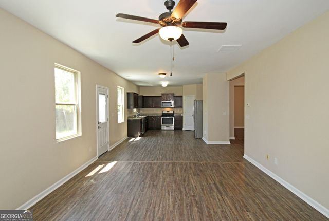 205 Aberdeen Way, Dallas, GA 30132