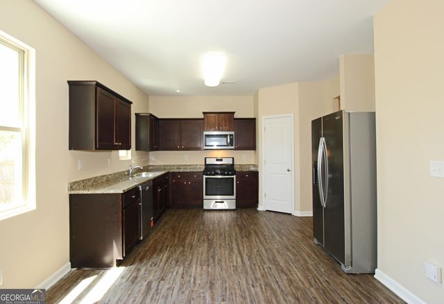 205 Aberdeen Way, Dallas, GA 30132