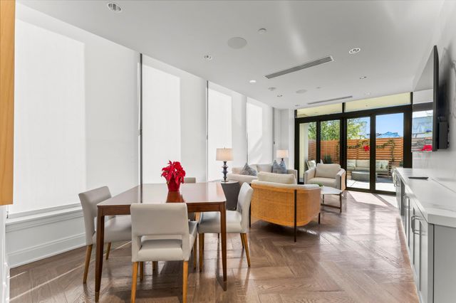 2323 W Main Street 606, Houston, TX 77098