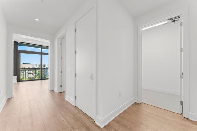 2323 W Main Street 606, Houston, TX 77098