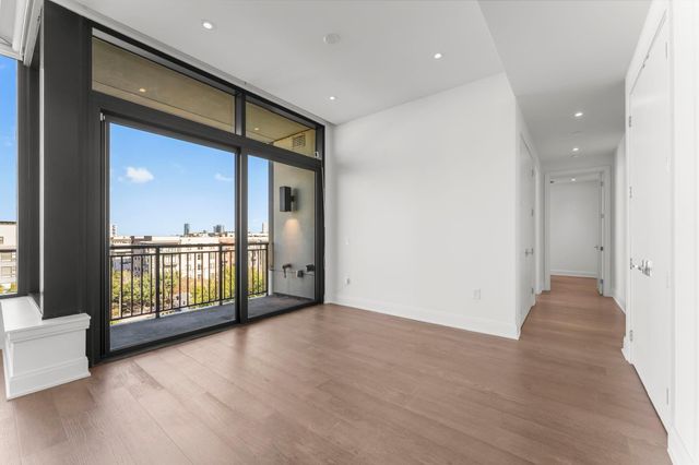 2323 W Main Street 606, Houston, TX 77098