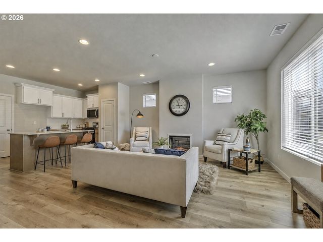 2100 Myrtle Ln Lot 85, Forest Grove, OR 97116