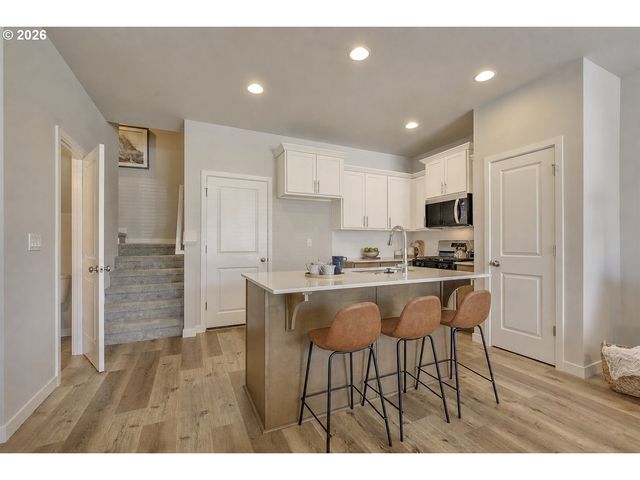 2100 Myrtle Ln Lot 85, Forest Grove, OR 97116