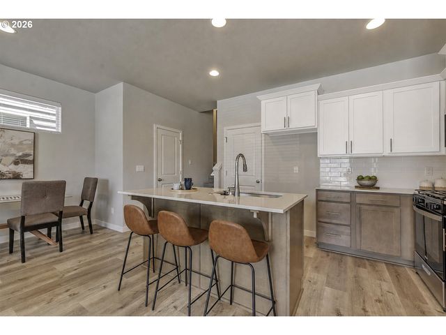 2100 Myrtle Ln Lot 85, Forest Grove, OR 97116
