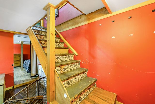 1324 Couture Flat, Lyndon, VT 05851