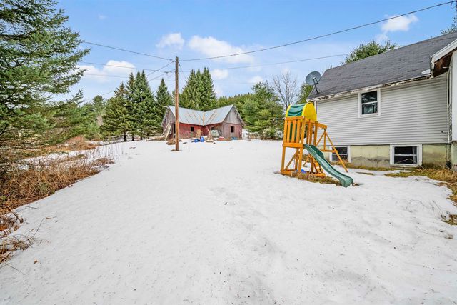 1324 Couture Flat, Lyndon, VT 05851