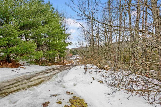 1324 Couture Flat, Lyndon, VT 05851