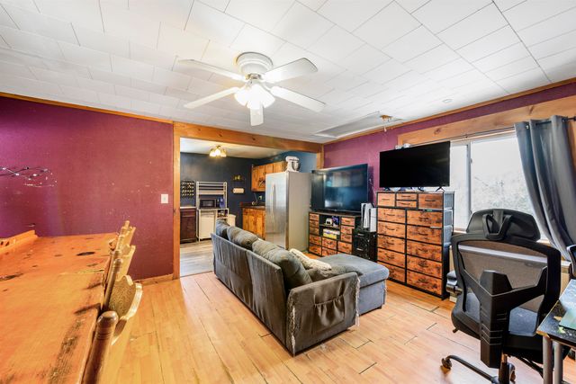 1324 Couture Flat, Lyndon, VT 05851