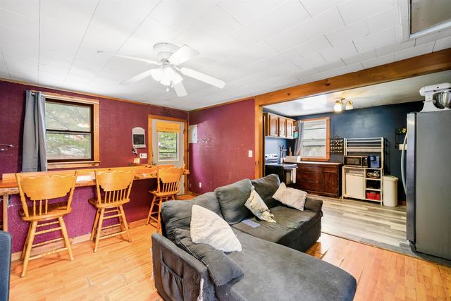 1324 Couture Flat, Lyndon, VT 05851