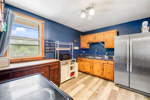 1324 Couture Flat, Lyndon, VT 05851