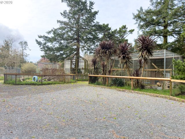 46914 HIGHWAY 101, Bandon, OR 97411