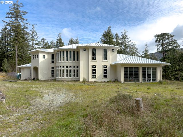 46914 HIGHWAY 101, Bandon, OR 97411