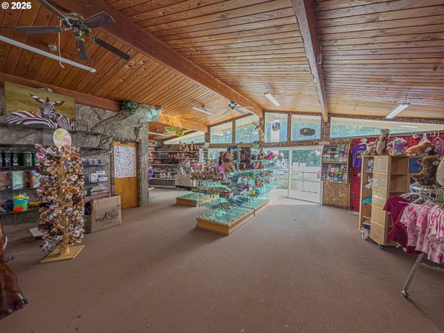 46914 HIGHWAY 101, Bandon, OR 97411