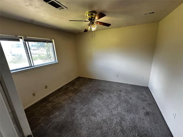 205 Honeysuckle Drive, Baytown, TX 77520